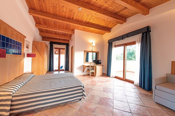 TH Le Castella Baia degli Dei - Wohnbeispiel Doppelzimmer (Zimmercodierung DB1)