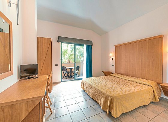 TH Le Castella Baia degli Dei - Wohnbeispiel Doppelzimmer (Zimmercodierung DB1)