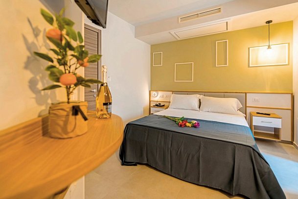 Eliseo Palace Tropea - Wohbeispiel Doppelzimmer (Zimmercodierung DB1)