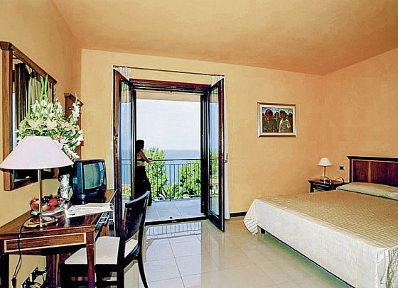 Hotel Santa Lucia - Wohnbeispiel Meerblick-Zimmer