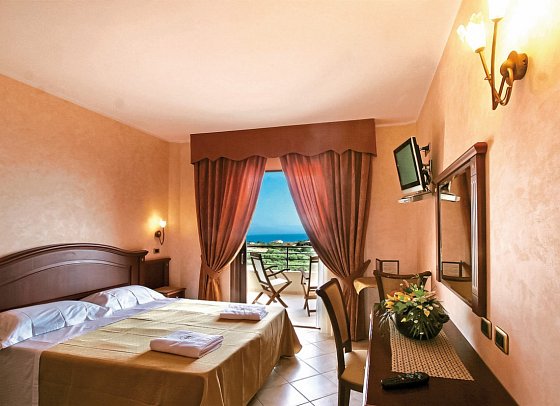 Santa Chiara - Wohnbeispiel Doppelzimmer Standard Meerblick (Zimmercodierung DGM)