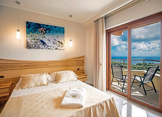 Santa Chiara - Wohnbeispiel Doppelzimmer Superior Meerblick (Zimmercodierung DSM)