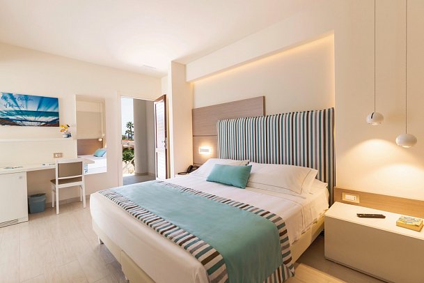 Villaggio Il Gabbiano - Wohnbeispiel Doppelzimmer Komfort Meerblick (Zimmercodierung UFM)