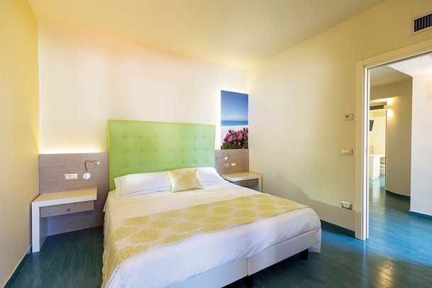 Villaggio Il Gabbiano - Wohnbeispiel Familienzimmer (Zimmercodierung FB1)