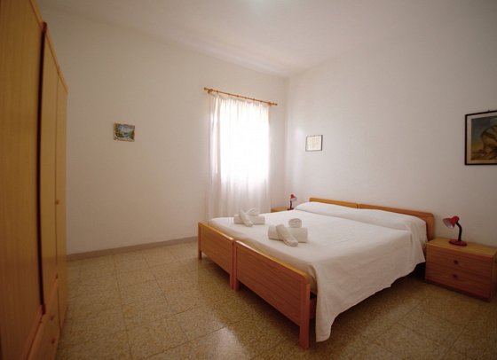 Villaggio Pineta Petto Bianco - Wohnbeispiel Appartment Economy (Zimmercodierung AE1)