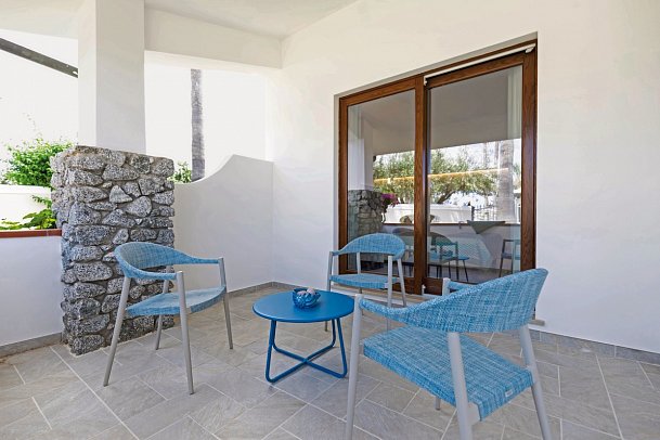 Borgo Donna-Canfora - Balkon Doppelzimmer (Zimmercodierung DB1)