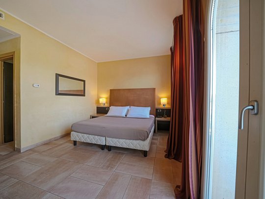 BV Airone Resort - Wohnbeispiel Doppelzimmer Typ C (Zimmercodierung DB3)