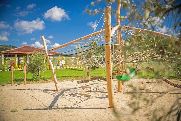Caladune Resort