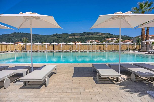 Caladune Resort