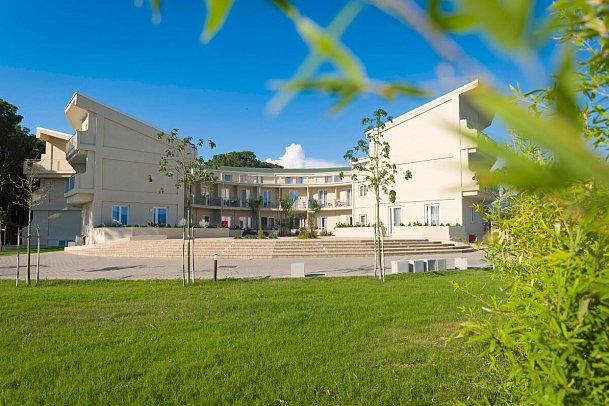 Caladune Resort
