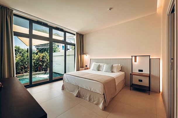 ananea Tropea Yachting Resort - Wohnbeispiel Suite Privatpool (Zimmercodierung W1R)