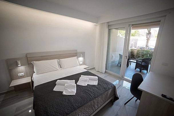 Middle Town Palace Tropea - Wohnbeispiel Doppelzimmer (Zimmercodierung DB1)