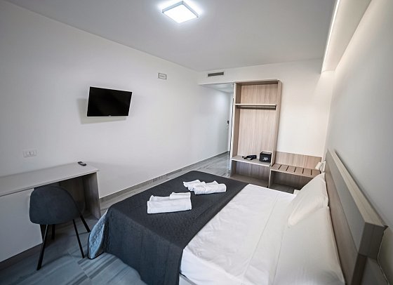 Middle Town Palace Tropea - Wohnbeispiel Doppelzimmer (Zimmercodierung DB1)