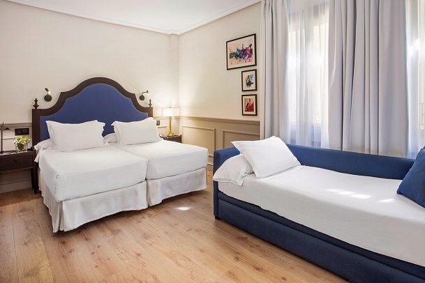 H10 Corregidor Boutique Hotel - Wohnbeispiel Dreibettzimmer (Zimmercodierung TB1)