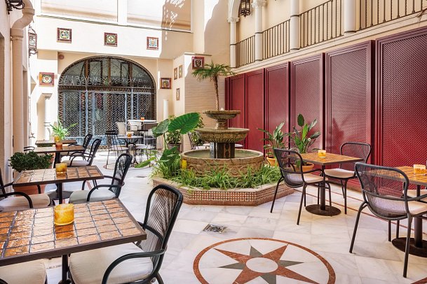 H10 Corregidor Boutique Hotel