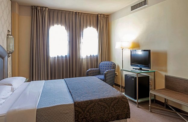 Hotel Macia Alfaros - Wohnbeispiel Doppelzimmer (Zimmercodierung DB1)