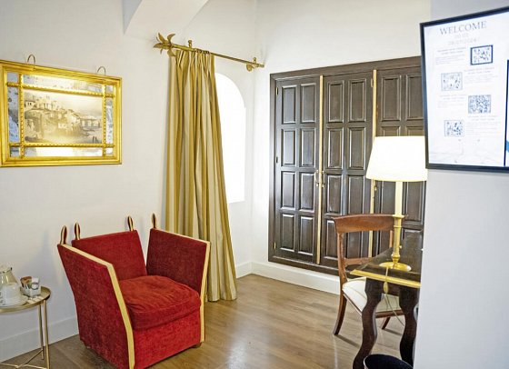 Hotel Las Casas de la Judería de Córdoba - Wohnbeispiel Doppelzimmer Superior (Zimmercodierung DS1)