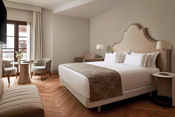 NH Collection Amistad Córdoba - Wohnbeispiel Dreibettzimmer Premium (Zimmercodierung TM1)