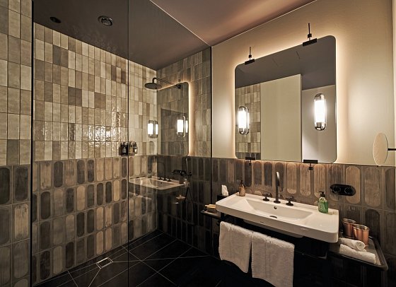 A-ROSA Straubinger Grand Hotel - Beispiel Bad (Zimmercodierungen JB1, JB2, JB3, DS1, DS2 & DS3)