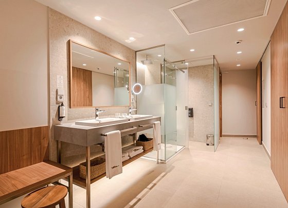 Bancal Hotel & Spa - Wohnbeispiel Doppelzimmer Bancal Gartenblick (Zimmercodierungen D1G & D1M)