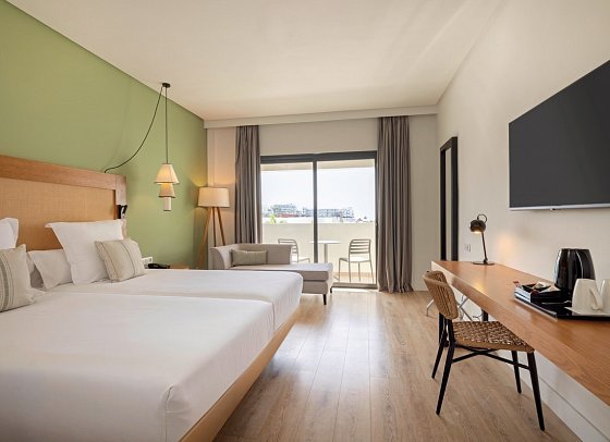 AluaSoul Costa Adeje - Wohnbeispiel Doppelzimmer Superior Poolblick (Zimmercodierung DSP)