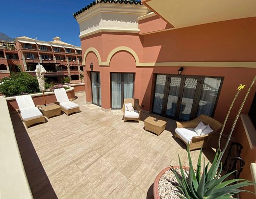 Las Madrigueras Golf Resort & Spa - Wohnbeispiel Junior Suite Premium (Zimmercodierung JB2)
