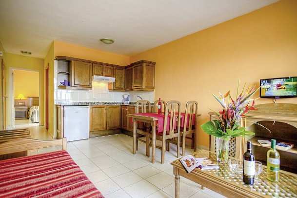 Tres Palmeras - Wohnbeispiel Appartement 1 Schlafzimmer (Zimmercodierungen AE1 & AB1)