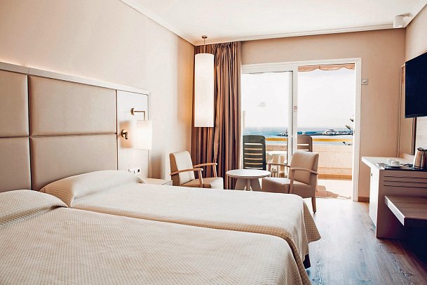 Spring Arona Gran Hotel - Wohnbeispiel Doppelzimmer Poolblick (Zimmercodierung D1P)