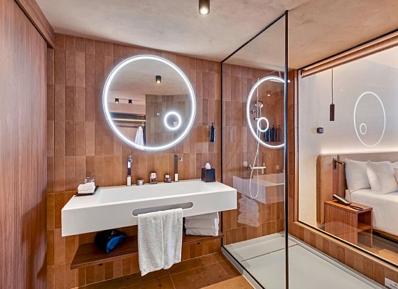Bahia Principe Escape Tenerife - Wohnbeispiel Juniorsuite Deluxe teilweise Meerblick The Club (Zimmercodierung JX2)