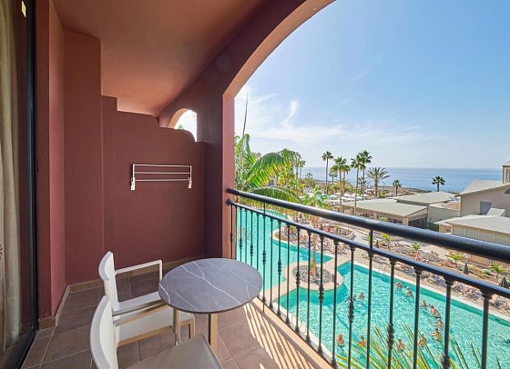 Bahia Principe Escape Tenerife - Wohnbeispiel Juniorsuite Deluxe teilweise Meerblick Kingsize-Bett (Zimmercodierung JX5)