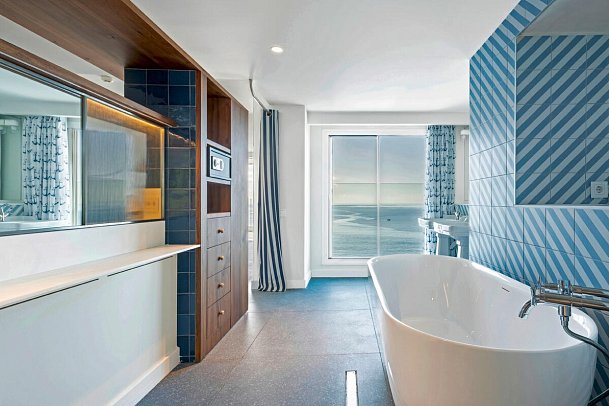 The Salmar - Wohnbeispiel Juniorsuite Meeresfront (Zimmercodierung JBM)