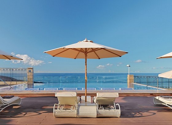 H10 Costa Adeje Palace - Infinity-Pool für Privilege Gäste