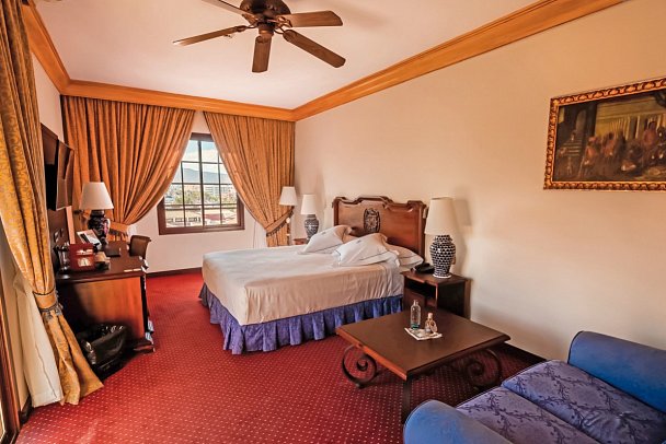 Europe Villa Cortés - Wohnbeispiel Doppelzimmer Standard (Zimmercodierung DG1)