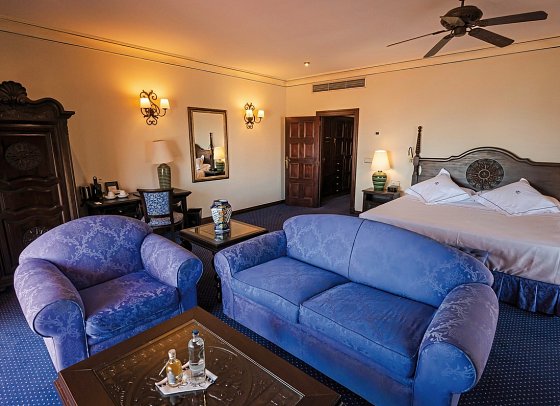 Europe Villa Cortés - Wohnbeispiel Juniorsuite Meerblick (Zimmercodierung JBM)