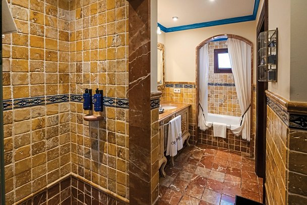Europe Villa Cortés - Wohnbeispiel Juniorsuite Meerblick (Zimmercodierung JBM)