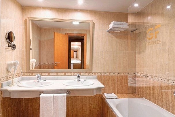 GF Fañabé - Wohnbeispiel Doppelzimmer (Zimmercodierungen DB1, DB3, DC1 & DB4)