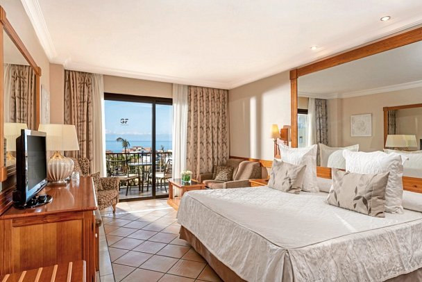GF Gran Costa Adeje - Wohnbeispiel Suite Senior seitl Meerblick (Zimmercodierung WXN)