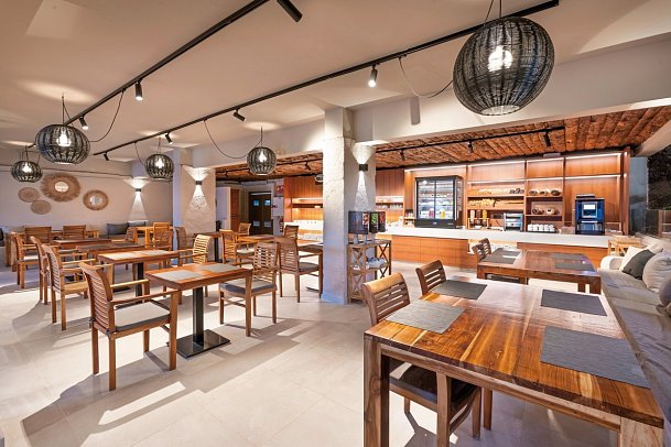 Playa Surf CBbC Hotel