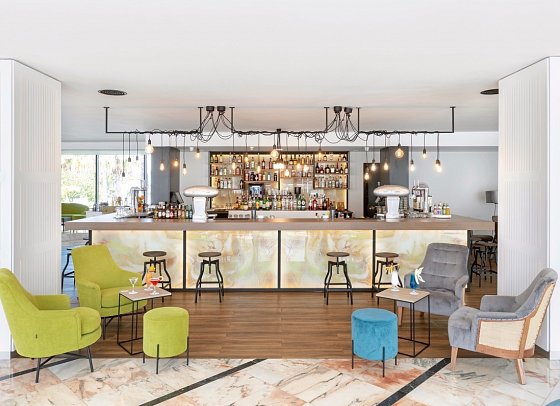 Alexandre Hotel La Siesta