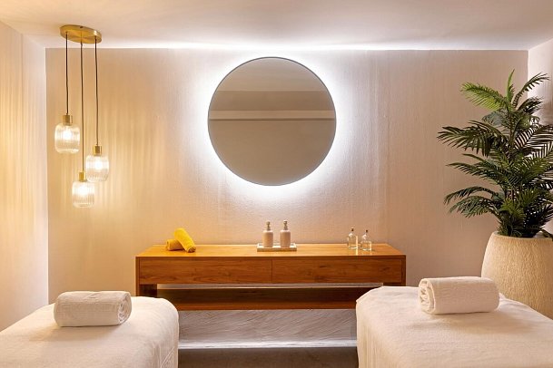 Alexandre Hotel La Siesta