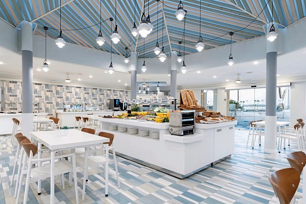 HOVIMA La Pinta Beachfront Family Hotel