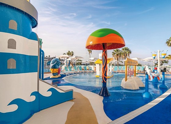 HOVIMA La Pinta Beachfront Family Hotel