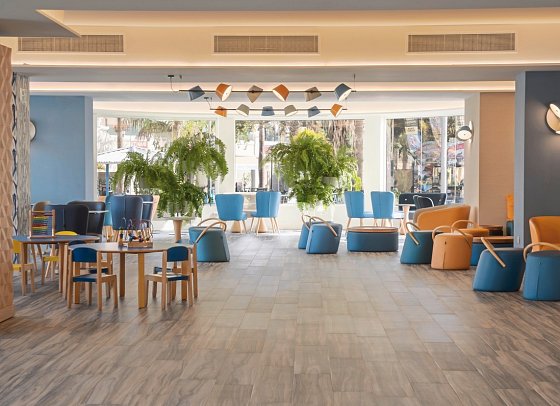 HOVIMA La Pinta Beachfront Family Hotel