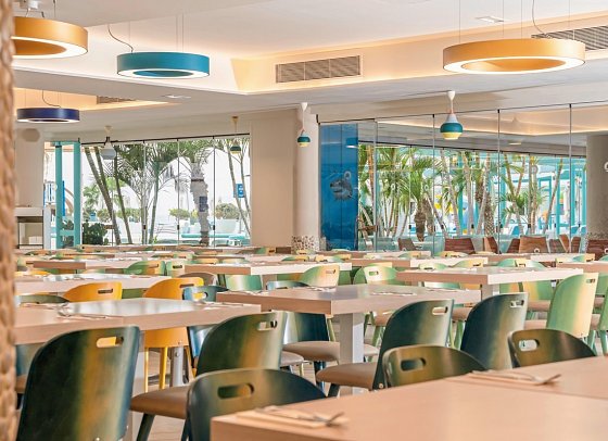 HOVIMA La Pinta Beachfront Family Hotel