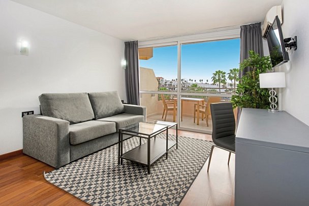 Olé Tropical Tenerife - Wohnbeispiel Suite (Zimmercodierungen WB1 & WB2)