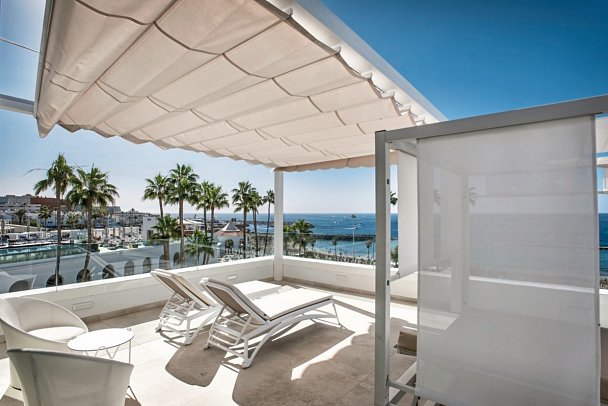 Guayarmina Princess - Beispiel Balkon Royal Suite Meerblick (Zimmercodierung WRM)