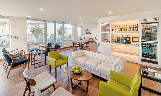 H10 Las Palmeras - Privilege Club-Lounge