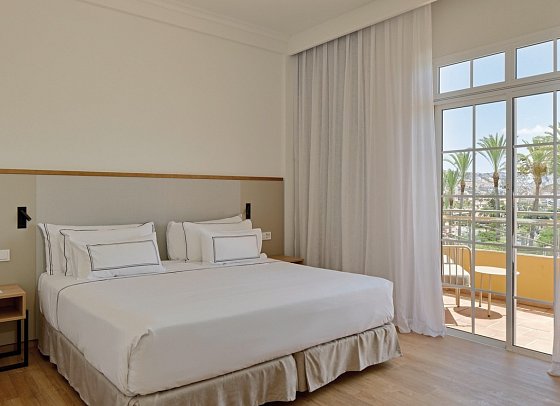 Meliá Jardines del Teide - Wohnbeispiel Juniorsuite Meerblick (Zimmercodierungen J1M & J2M)