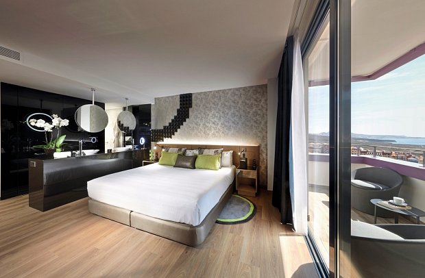 Hard Rock Hotel Tenerife - Wohnbeispiel Doppelzimmer Superior seitl. Meerblick (Zimmercodierungen DD2, XD2 & DD3)