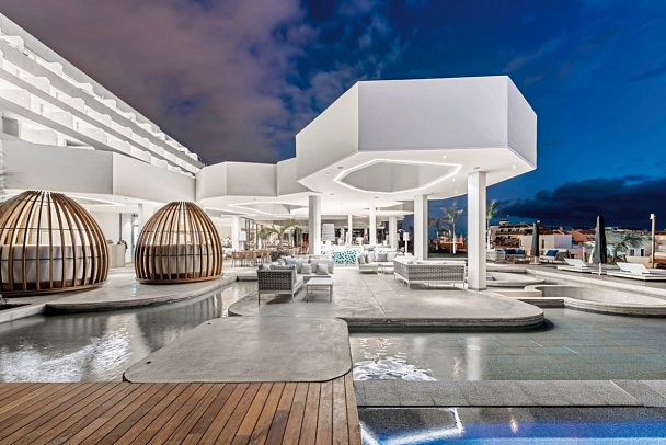 Royal Hideaway Corales Beach & Suites